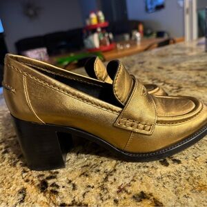 Verónica Beard metallic loafers